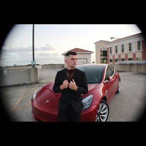 Meet your Posher, Maximus